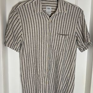 Zara Men's Striped Jacquard Button Down Size S